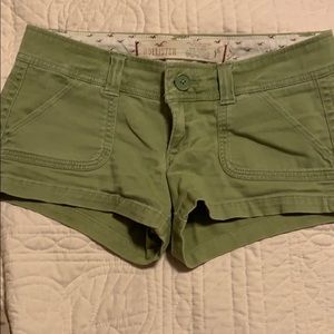 Hollister army green, size 1 shorts.